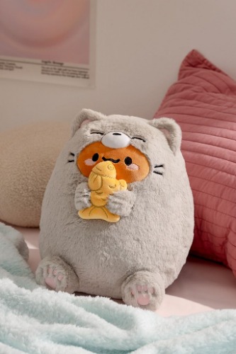 Tayto Potato Shorthaired Cat Plush (Gray) | 