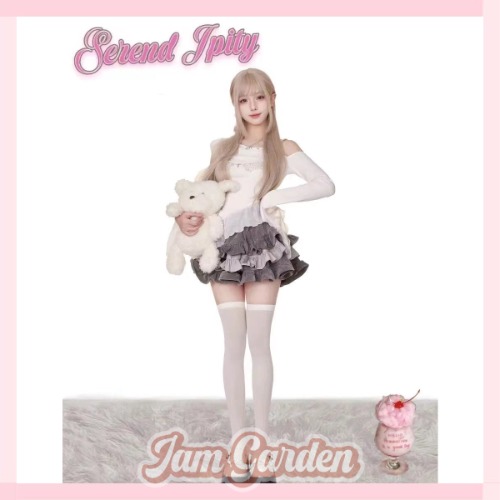 Serendipity Cross Church White Top + Gray Skirt | Top / S