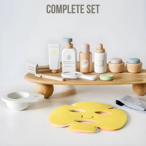 Wooden Make Up and Skin Care Play Set 