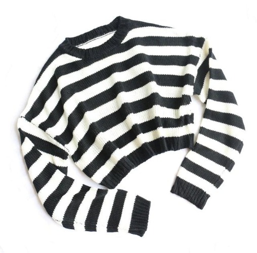 OVERSIZED AESTHETIC SWEATER | M