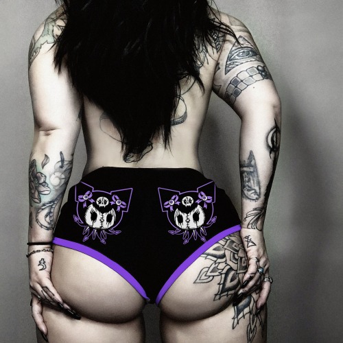 Kuromi Hello Kitty Black Metal Short Shorts - XL / Black/Purple