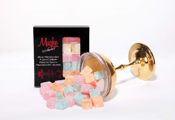 Turkish Delight Assortment Luxurious Selection of Rose, Strawberry, Lemon, Orange and Mint Flavour, Mughe Gourmet Lokum Dessert Mix Delights, Approx 20 pieces, 200g ℮ Gift Box (No Nuts)