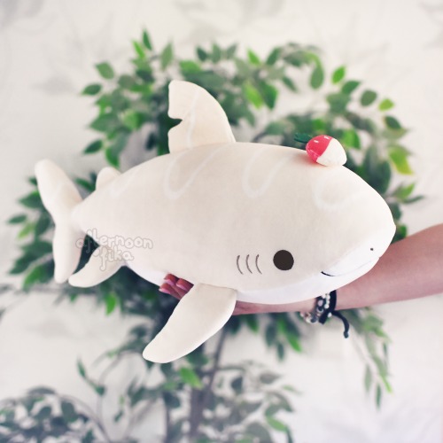 [PRE-ORDER, ETA Summer 2025] Greta The Great White Chocolate Shark Plush | Large (50 cm)