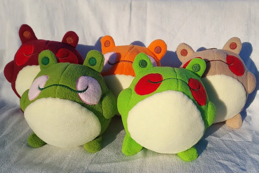 Frog/Toad Plushie!