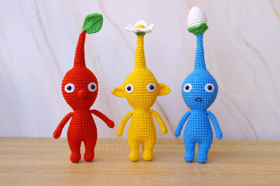 Crochet flower creatures SET, crochet blooming pals amigurumi, colorful crochet toys for video game lovers