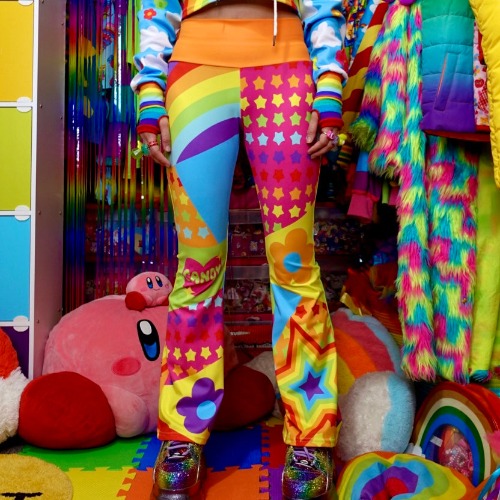 Candy Star Stretchy Flare Pants | M