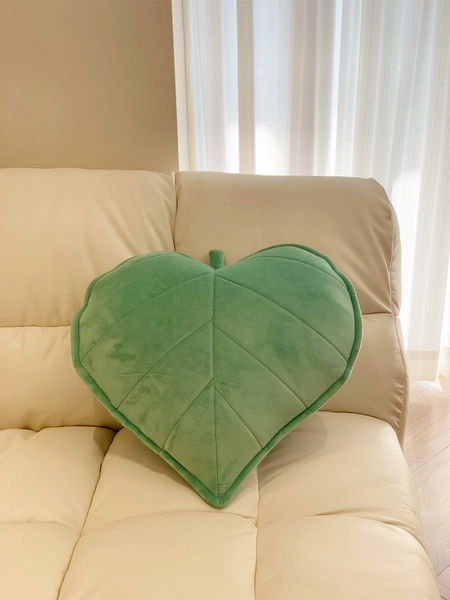  Leaf Design Throw Pillow