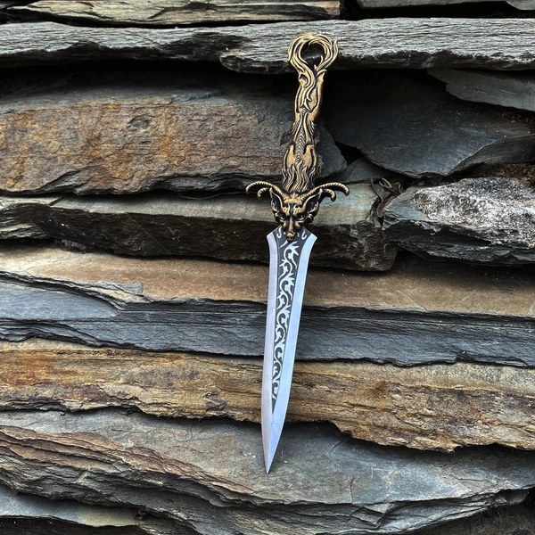 Hand Forged Dragon Blade Dagger