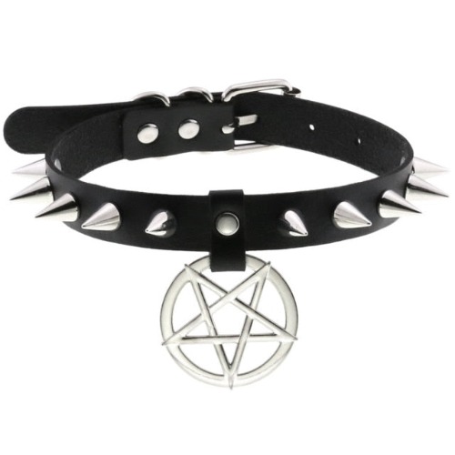 'Darkest Depths' Alt Goth Pentagram Spike Choker - black