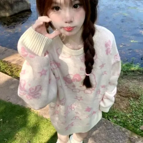 Hello Kitty Christmas Sweater :3