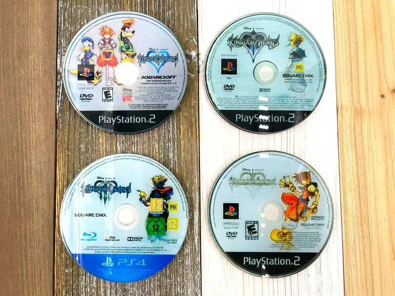 Kingdom Hearts Coasters- game disc - Acrylic Coasters - Unique gift idea - Gamer Gifts - Sora, Riku, Kairi, Kingdom Hearts 2 3 - Wayfinder