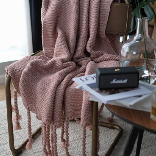 Tassel Woolen Blanket - Pink