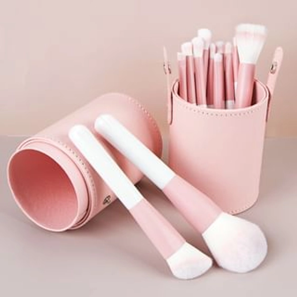 Set of 12: Makeup Brush with Case