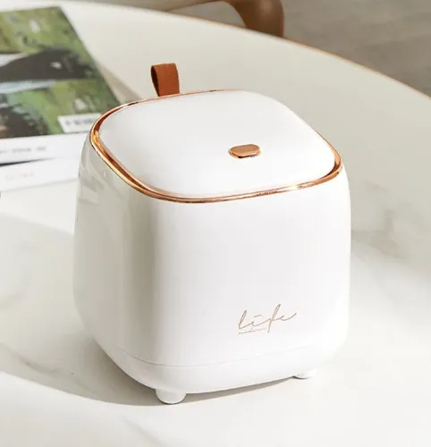 Mini Desktop "Trash Can"