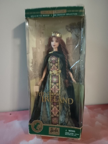 Vintage 2001 Barbie Princess Of Ireland Doll Collectable - NEW Worn Box