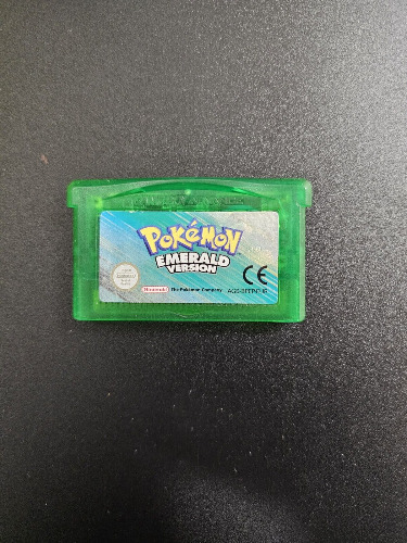 Pokemon Emerald Version  Genuine Nintendo Cartridge Only