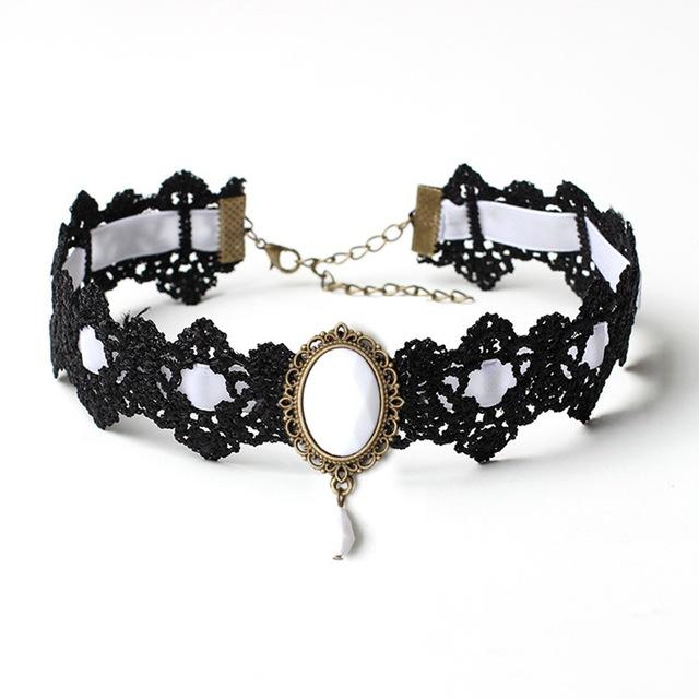 Gothic Lace Choker - White
