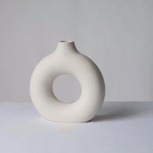 Ceramic Donut Vase - Medium / Natural
