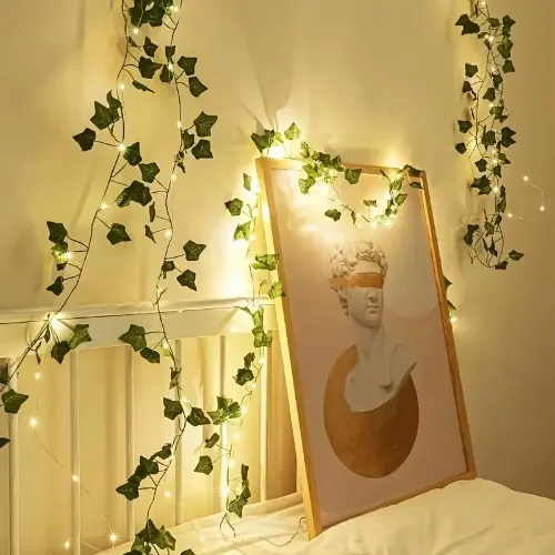 Pretty ivy lights! ♡