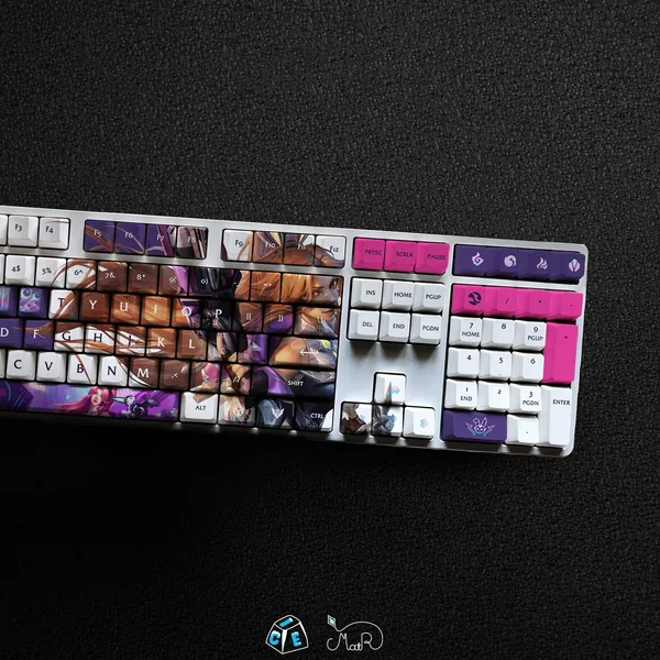 The Bounty Hunter Miss Fortune LOL Series Keycap Set PBT For Mechanical Keyboard OEM Profile | Battle Bunny Miss Fortune Keycap & Deskpad