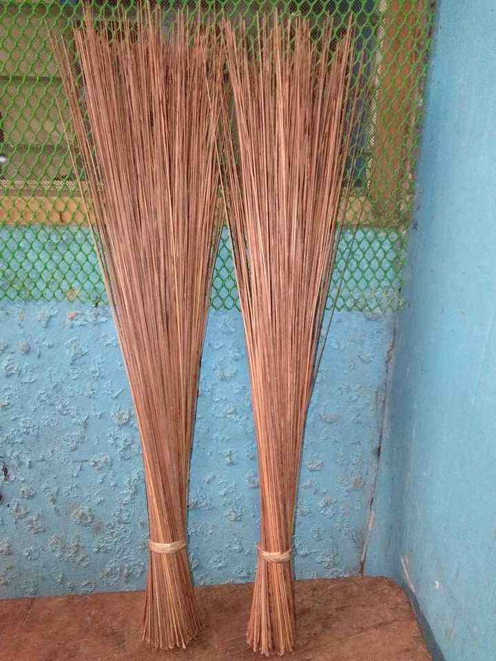 Walis Tingting Large&Thick Size/Coconut Broom