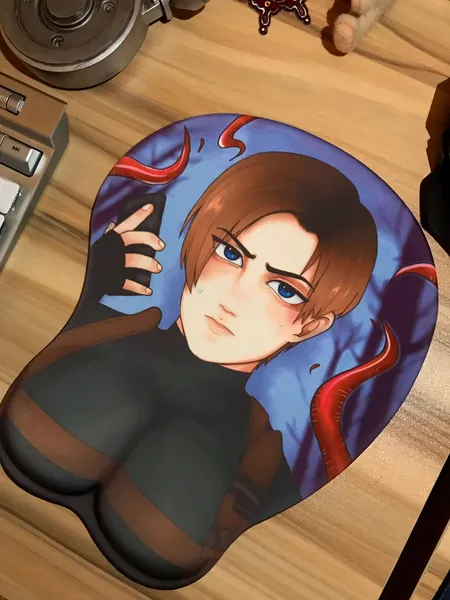 Leon Oppai Mousepad