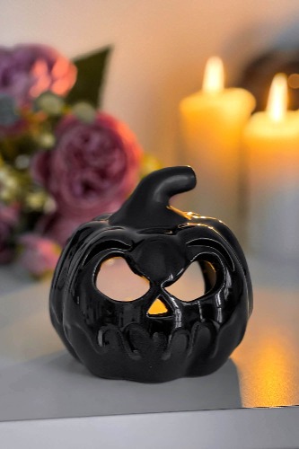 Jack O'Lantern Tealight Holder | One Size / Black / 100% Ceramic.
