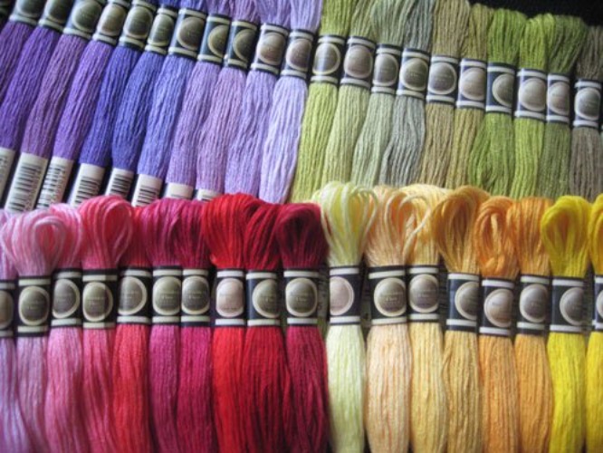 Set of 447 Colors skeins of Cotton Cross Stitch Floss Threads