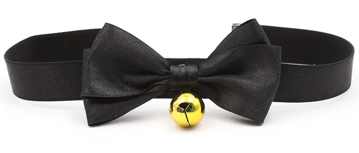 Bowtie Choker With Bell Black
