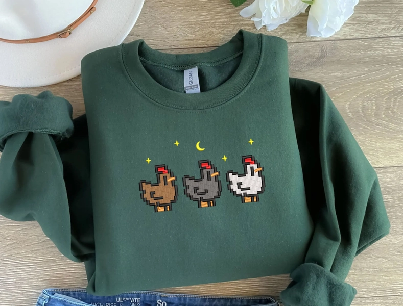 EMBROIDERED Stardew Valley Chicken Sweatshirt, Perfect Gift for Gamers, Stand out with Gaming-inspired Fashion, Handcrafted Gaming Apparel