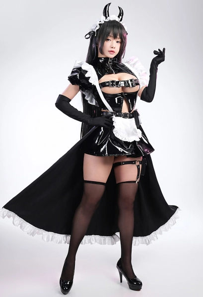 Battle Maid Style Open Top and Skirt with Tailing Gloves and Accessories