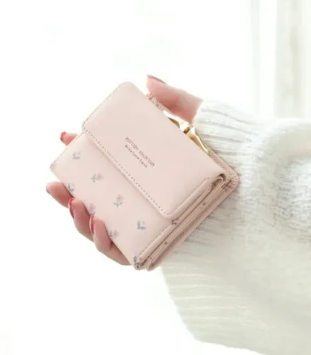 small pink wallet