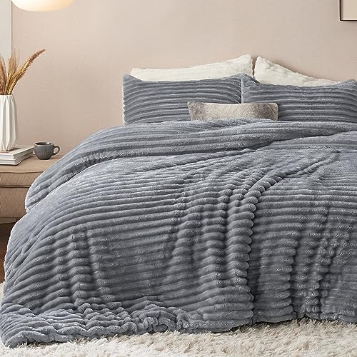 Bedsure Fluffy Comforter Set King - Super Soft Faux Fur Comforter King Size Grey, Winter Warm Fleece Bedding Set, Plush Fuzzy Bed Set, 3 Pieces, 1 Shaggy Comforter with 2 Pillowcases - King - Grey