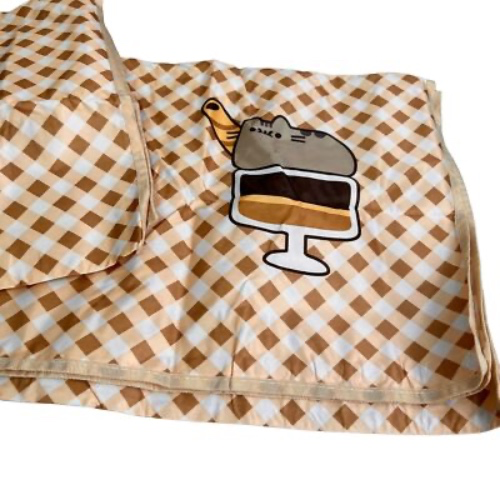 Pusheen picnic blanket