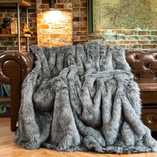 BATTILO HOME Grey Faux Fur Throw Blankets 150x200cm Luxury Decorative Fuzzy Warm Cozy Fake Fur Blanket for Bed Sofa Couch