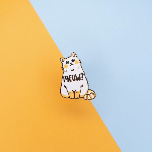 Curious Cat Hard Enamel Pin - [A Grade] / Locking Clasp