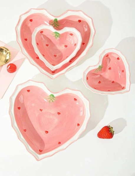 Strawberry heart porcelain plates & spoon set