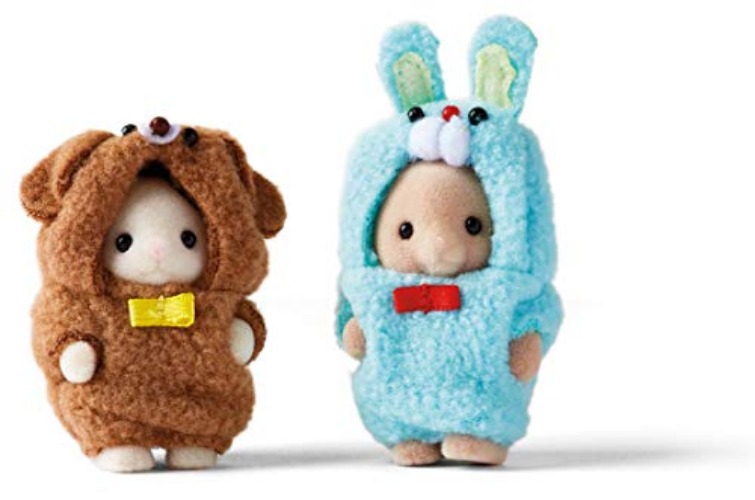 Calico Critters Costume Cuties - Bunny & Puppy, Limited Edition Playset with 2 Collectible Figures and Costume Accessories
