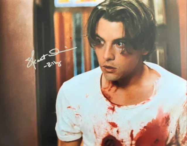 **AUTHENTIC** hand signed Skeet Ulrich Photo