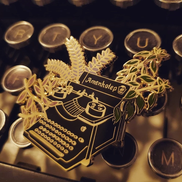 Resident Evil Enamel Pin - Typewriter with Herbs
