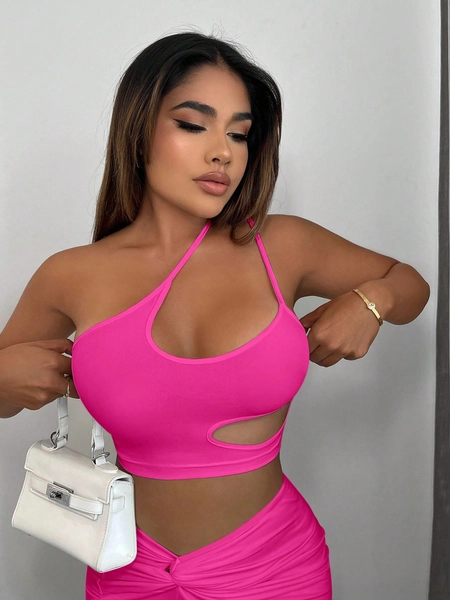  SXY One Shoulder Cut Out Crop Top