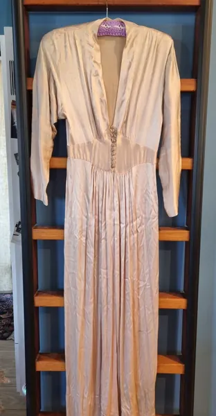 1940s Women&#39;s Dressing Gown