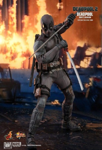 Hot Toys HT903750 1:6 Deadpool Dusty Version Exclusive, Multi - 
