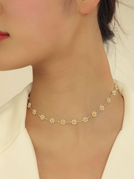 Daisy Necklace