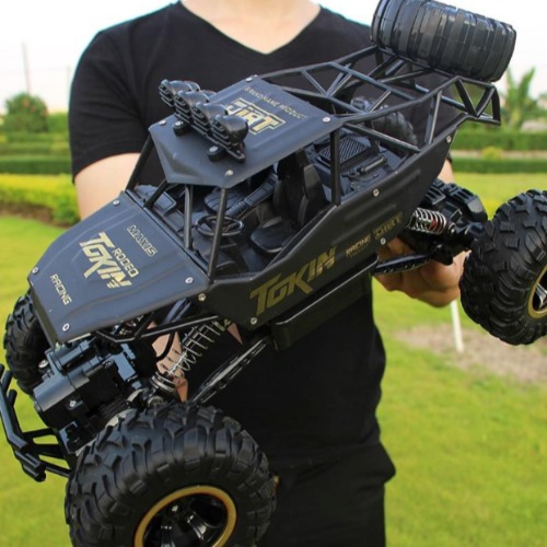 Dragon 2.4Ghz Remote Control 4WD Monster Truck - Black