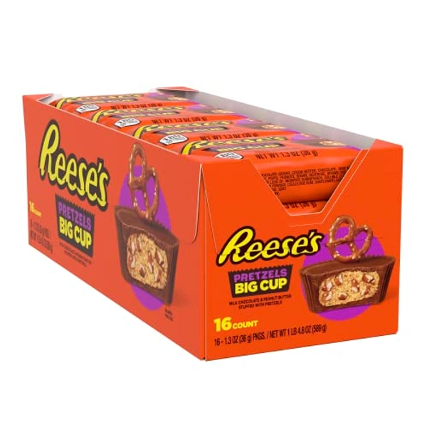 REESE'S Big Cup with Pretzels Milk Chocolate Peanut Butter Cups, Candy Packs, 1.3 oz (16 Count)