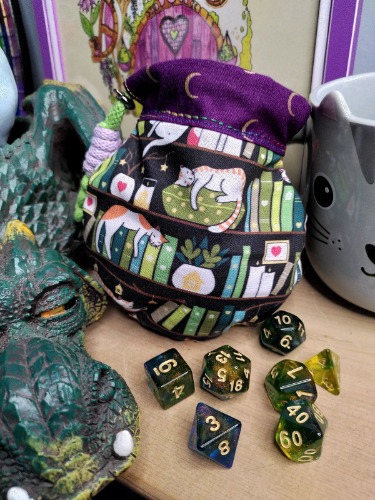 Wizard's Familiar Dice Bag Set With Charm & Dice