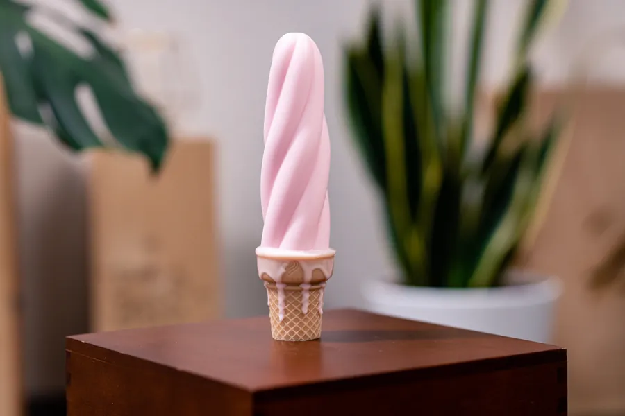 The Twirl: Soft ice cream dildo pink