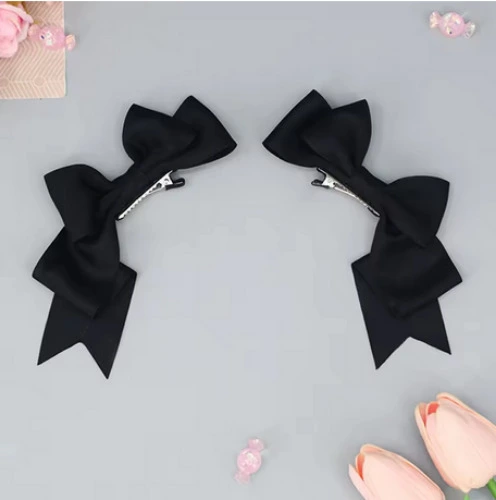 Cute ribbons in black!