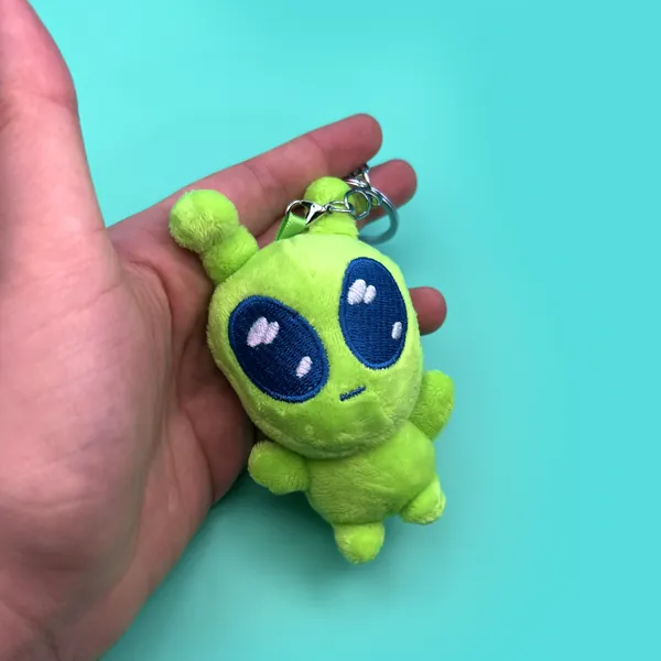 Alien Plushie | Keychain - A Grade